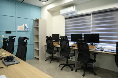 Production Friendly Workspace image 10