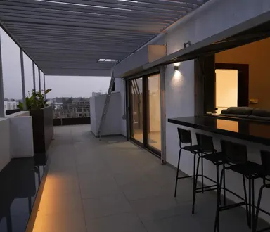 Elegant Contemporary Mansion image 15