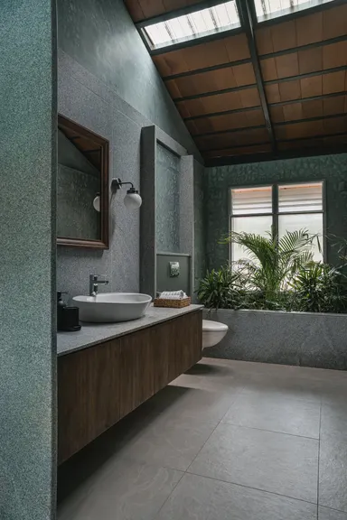 Courtyard Villa image 18