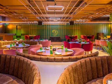 Luxe Irish Style Resto Bar image 5