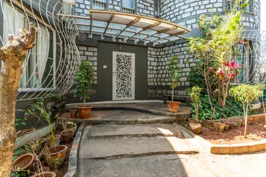 Stunning Villa in Bangalore for Film and Commercial Shoots image 4