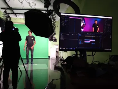 Well Equipped Photography Studio image 5